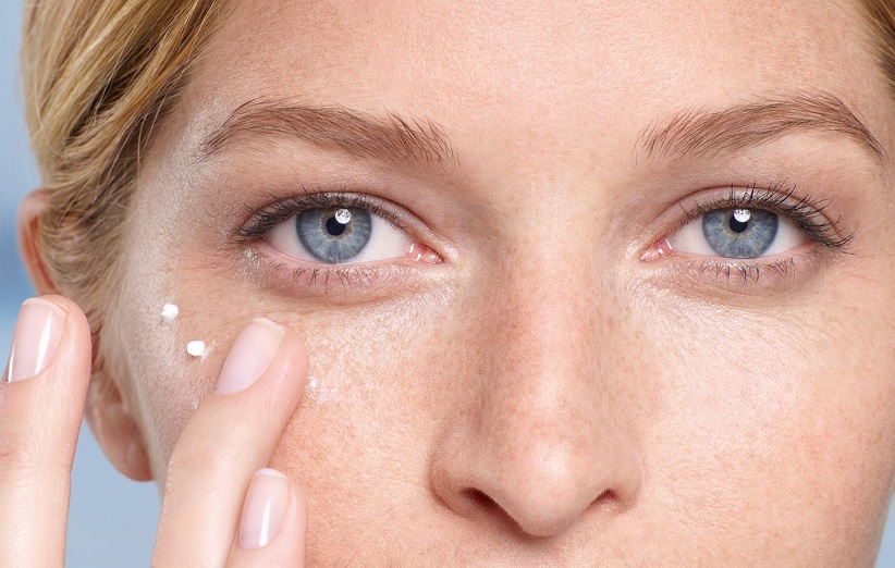 راهنمای خرید بهترین کرم دور چشم